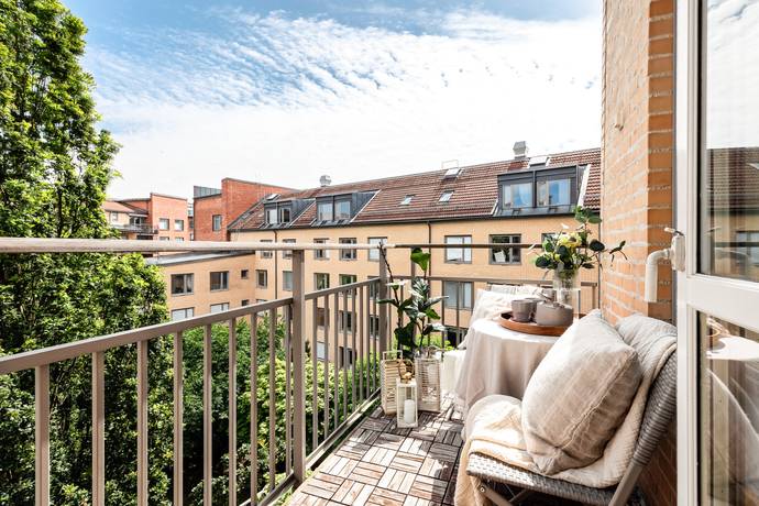 3,5 rum lägenhet på Gustav III:s Boulevard 14, 4 + 5 tr Frösunda, Solna kommun - bild 2