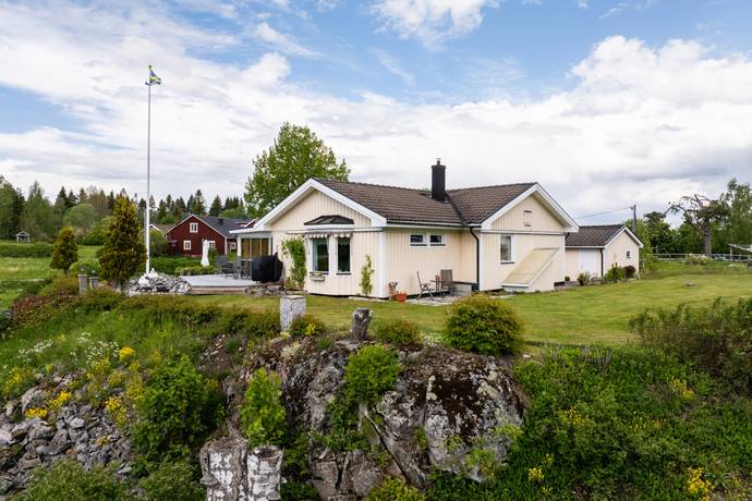 5 rum gård/skog på Släda 402 Alnö, Sundsvalls kommun - bild 3