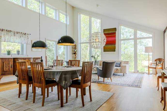 8 rum villa på Strömshall 526 Ulvsby, Karlstads kommun - bild 2