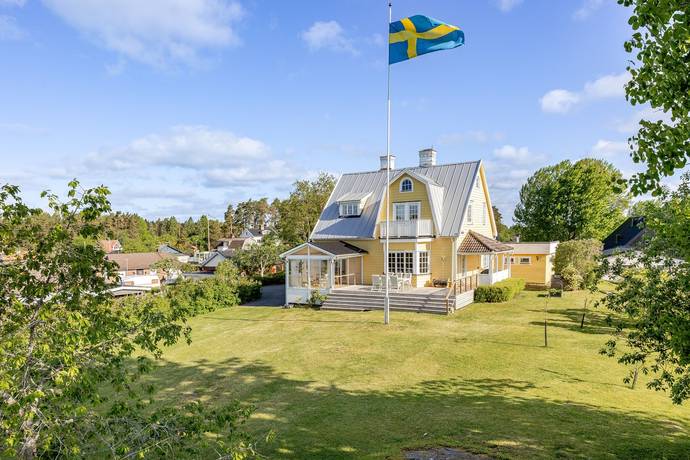 6 rum villa på Gröndalsvägen 11 - Villa Westwood Västra Brudbadet, Eksjö kommun - bild 1