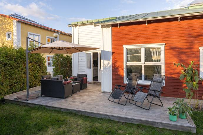 4 rum Lägenhet på Blommelundsvägen 1 Carlslund Upplands Väsby kommun - bild 1