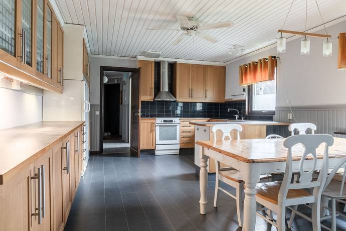 10 rum villa på Töregatan 33 Skellefteå, Skellefteå kommun - bild 4
