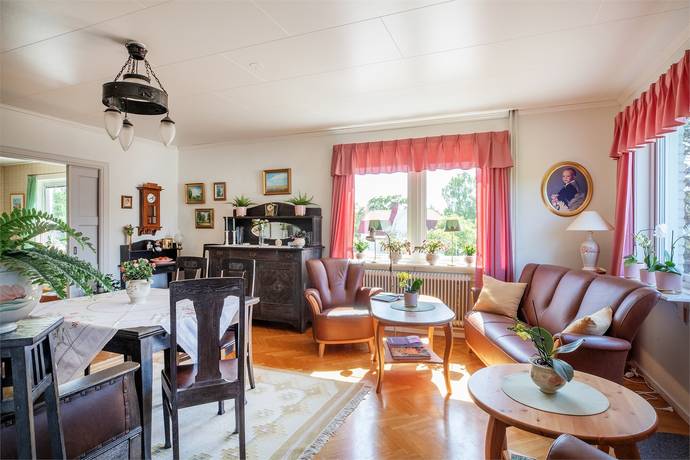 9 rum Villa på Alsteråvägen 14 Ålem Mönsterås kommun - bild 7