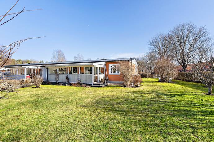 4 rum radhus på Mellringevägen 26 Örebro, Örebro kommun - bild 2