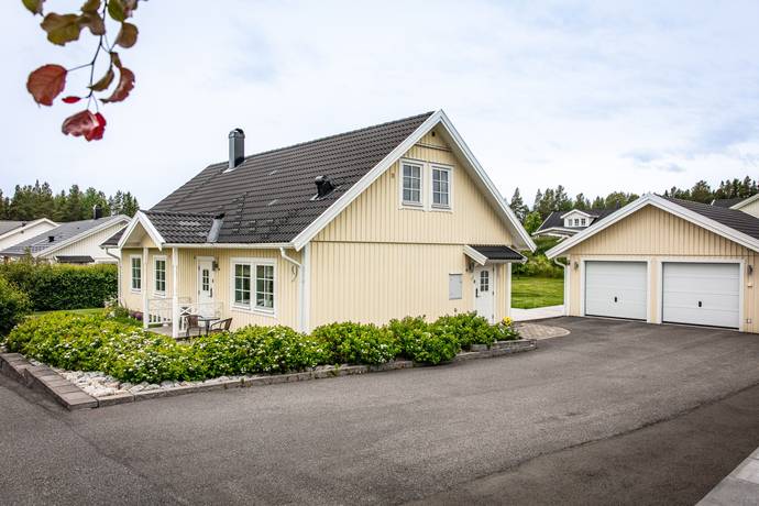 7 rum villa på Domherrevägen 9 Sånghusvallen, Krokoms kommun - bild 1