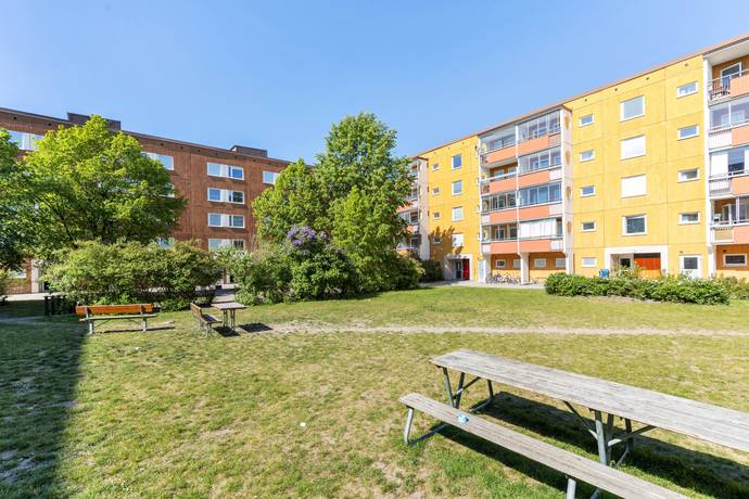 3 rum Lägenhet på Lofotengatan 14, 2 Tr Husby Stockholms kommun - bild 16