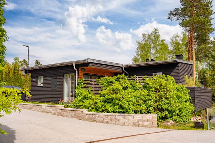 6 rum villa på Flottarestigen 56 Kvarnskogen, Sollentuna kommun - bild 1