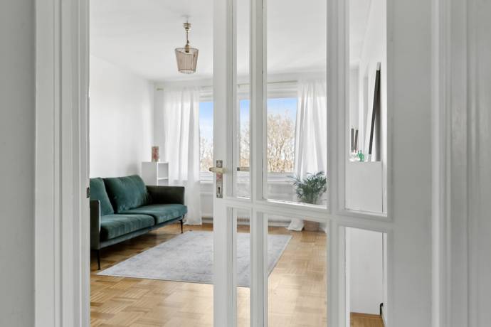 3 rum lägenhet på Kristinehamnsgatan 93 Farsta, Stockholms kommun - bild 2