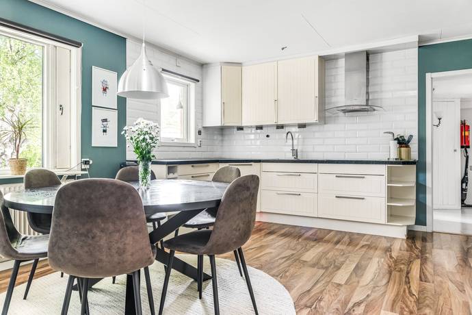 131 m² Villa på Mulögatan 15 Bredviken Luleå kommun - bild 5