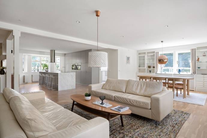 10 rum villa på Kullingsbergsvägen 25 Alingsås, Alingsås kommun - bild 1