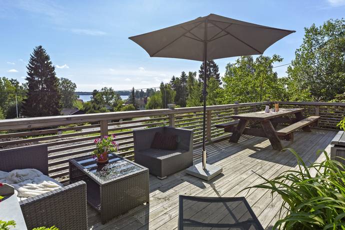 9 rum villa på Ingefärsvägen 2 Upplands-Bro - Smidö, Upplands-Bro kommun - bild 1
