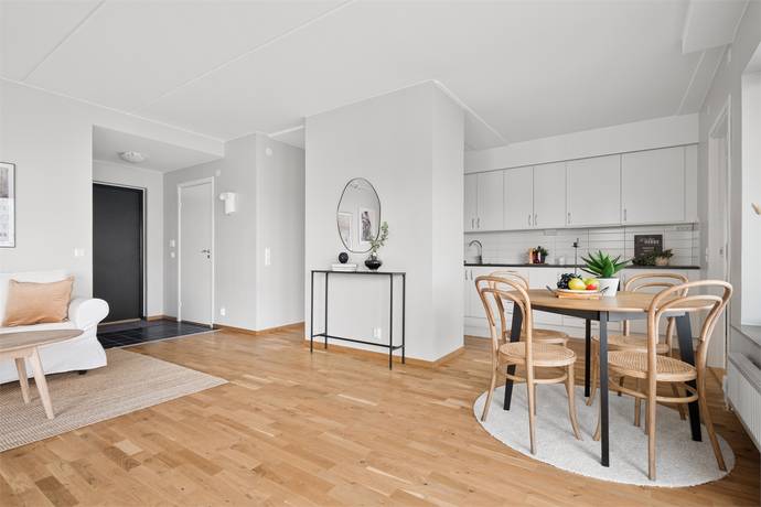 3 rum Lägenhet på Funäsgatan 8 vån 9 Vällingby Parkstad / Råcksta Stockholms kommun - bild 8