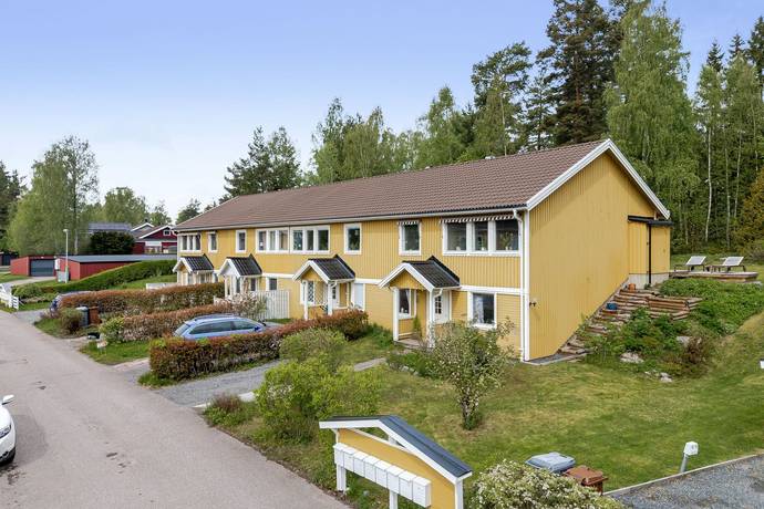 5 rum radhus på Blåbärsstigen 15 Medväga, Borlänge kommun - bild 1