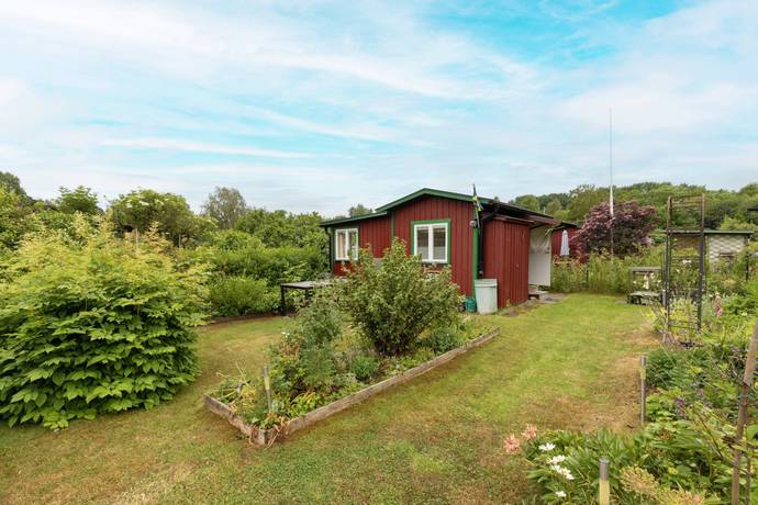 fritidshus på Järvavägen 10, lott 17 Ulriksdals slottspark, Solna kommun - bild 1