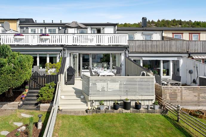 5 rum radhus på Hagtornsgränd 10 Bohus, Ale kommun - bild 1