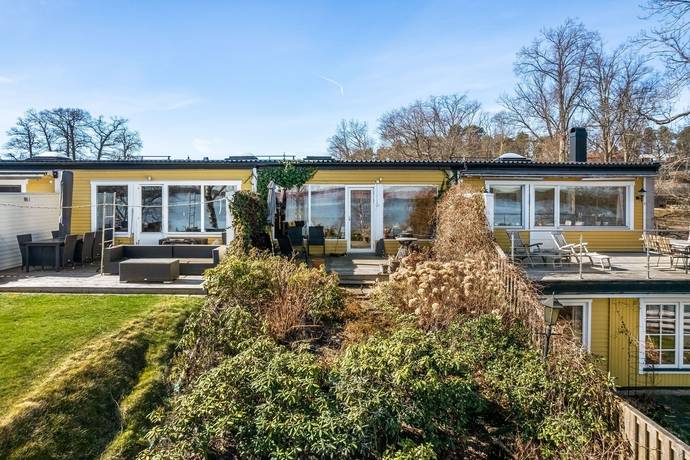 4 rum Radhus på Fridhemsgatan 15B Ulvhäll/Fridhem Strängnäs kommun - bild 3