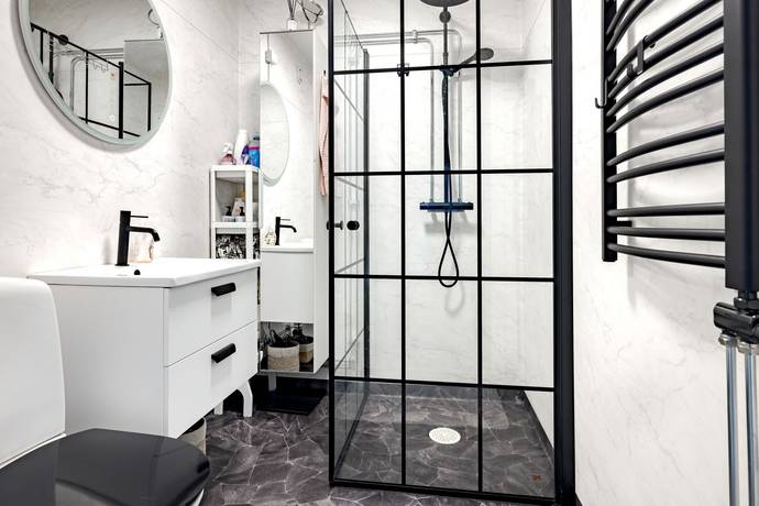 2 rum lägenhet på Karl Hovbergsgatan 31B Skiftinge, Eskilstuna kommun - bild 2