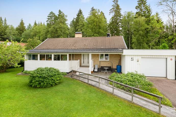 5 rum villa på Blåsippsstigen 5 Norberg, Norbergs kommun - bild 2