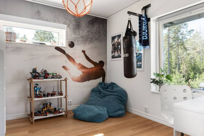 8 rum Villa på Västerskärsringen 41B Svinninge Österåkers kommun - bild 37