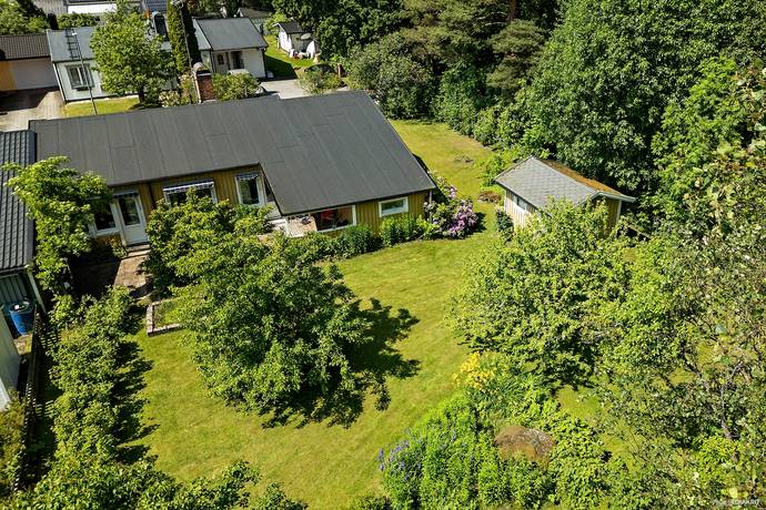 6 rum Villa på Fågelbärsgatan 54 Nya Hjärsta Örebro kommun - bild 6