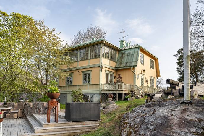 8 rum villa på Dalkarlsvägen 3 Drottningholm, Ekerö kommun - bild 1