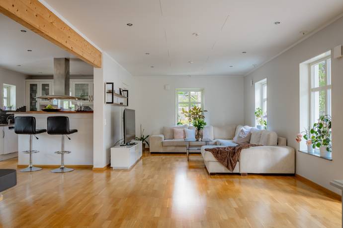 7 rum villa på Österängsvägen 21 Gudö, Haninge kommun - bild 3