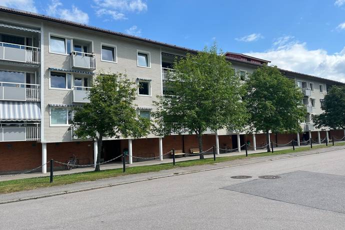 3 rum lägenhet på Tunaholmsvägen 15 Mariestad, Mariestads kommun - bild 1