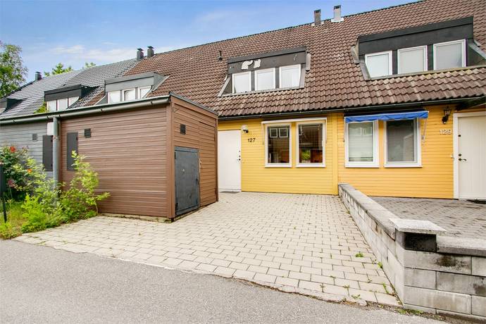 5 rum radhus på Kvarnhagsvägen 127 Botkyrka-Alby, Botkyrka kommun - bild 2