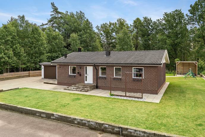 5 rum villa på Duvgatan 22 Vittsjö, Hässleholms kommun - bild 1