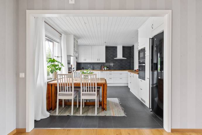 4 rum villa på Östra vägen 20 Vassmolösa, Kalmar kommun - bild 2