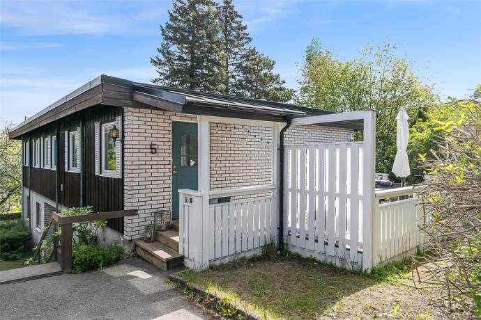 8 rum villa på Tunvägen 5 Västra Jakobsberg, Järfälla kommun - bild 2