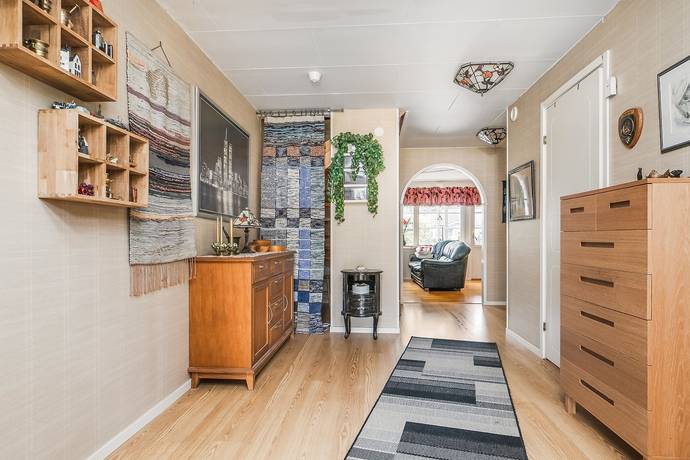 5 rum Radhus på Flädergatan 22 Gärdesta Sala kommun - bild 12
