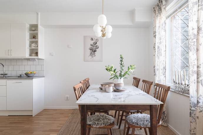 5 rum Radhus på Ljusdalsgatan 33 Vällingby Parkstad / Råcksta Stockholms kommun - bild 6