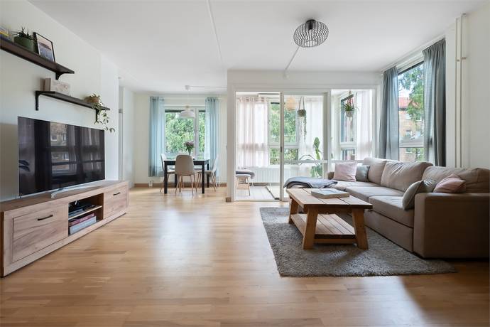 Skebokvarnsvägen 8, Bandhagen, Stockholms kommun
