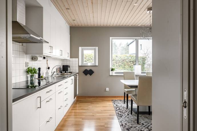 4 rum Villa på Gulsparvsvägen 20 Nyby Vallentuna kommun - bild 7