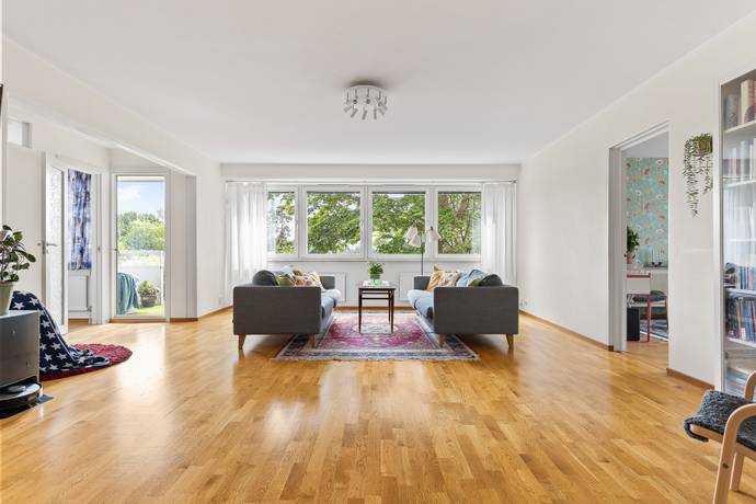 6 rum lägenhet på Jungfrudansen 12 Huvudsta, Solna kommun - bild 4