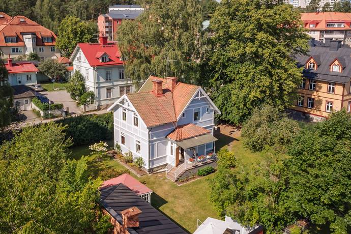 6 rum villa på Övre Villagatan 35 Södertälje Centrum, Södertälje kommun - bild 1