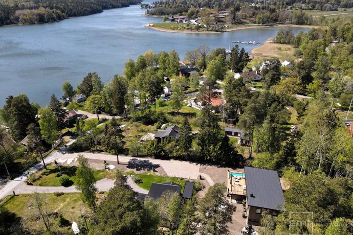 11 rum Villa på Skarpängsvägen 27A Svinninge Österåkers kommun - bild 1