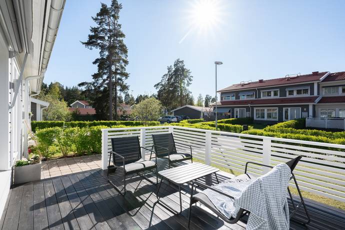 4 rum radhus på Rallarrosvägen 8 B Lindbacka, Gävle kommun - bild 2