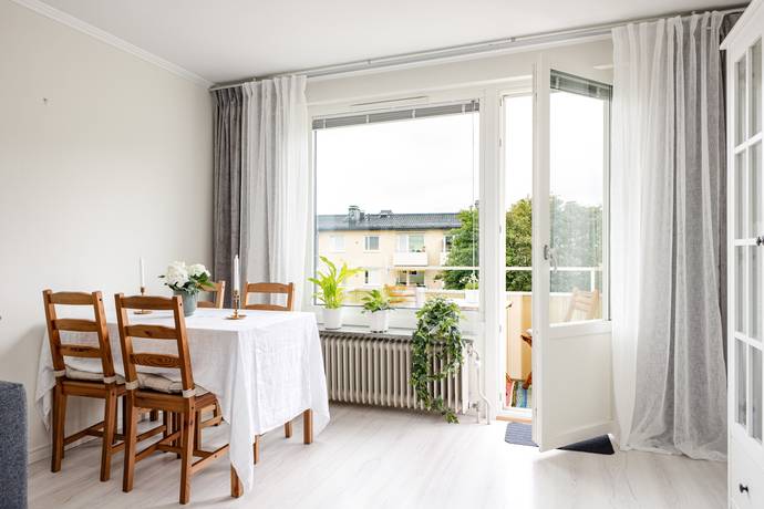 2 rum lägenhet på Färnebogatan 8A Skiljebo, Västerås kommun - bild 2