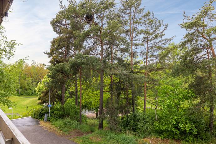 5 rum lägenhet på Bergshöjden 40 Hallonbergen, Sundbybergs kommun - bild 1