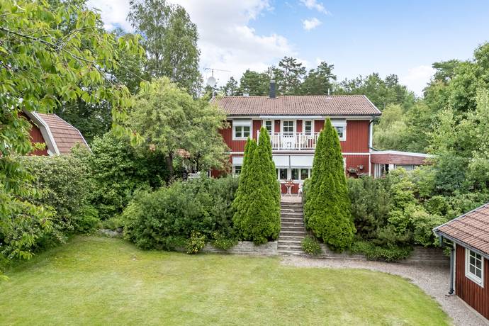 5 rum villa på Friborg 1 Mariefred, Strängnäs kommun - bild 2