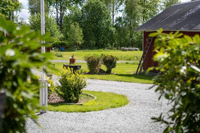 8 rum Gård med skogsbruk på Södra Backen 2 Ärtemark Bengtsfors kommun - bild 14