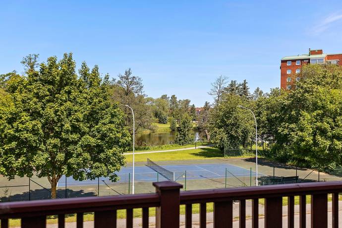 8 rum Villa på Svanåallén 1 Centralt / Väster Örebro kommun - bild 21