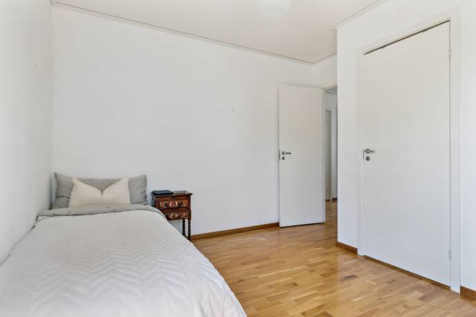 7 rum Villa på Maj Brings Väg 17 Sköndal - Lilla Sköndal - Konstnärstaden Stockholms kommun - bild 21