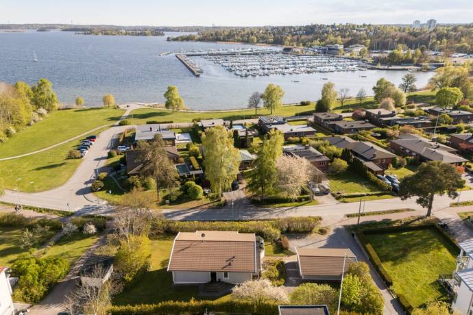 8 rum Villa på Drakskeppsvägen 32 Viggbyholm Täby kommun - bild 8