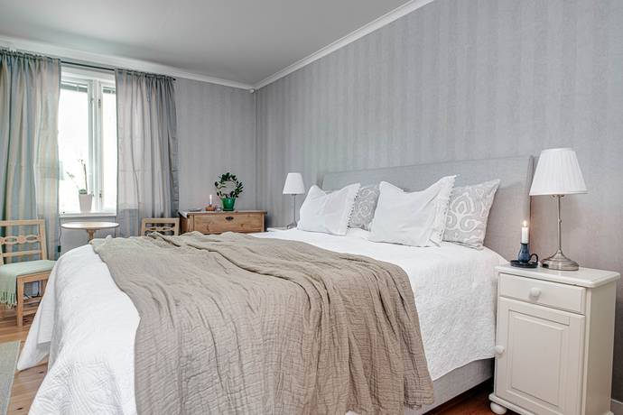 8 rum villa på Västra Järnvägsgatan 17 Charlottenberg, Eda kommun - bild 2
