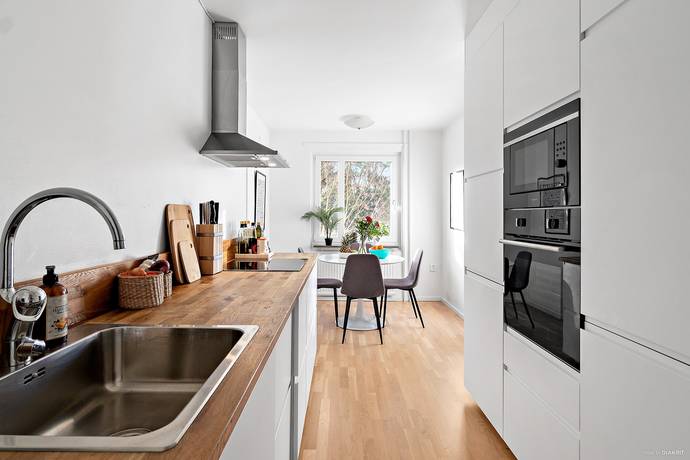 3 rum Lägenhet på Granitvägen 34B, 1 tr Tyresö Centrum Tyresö kommun - bild 2