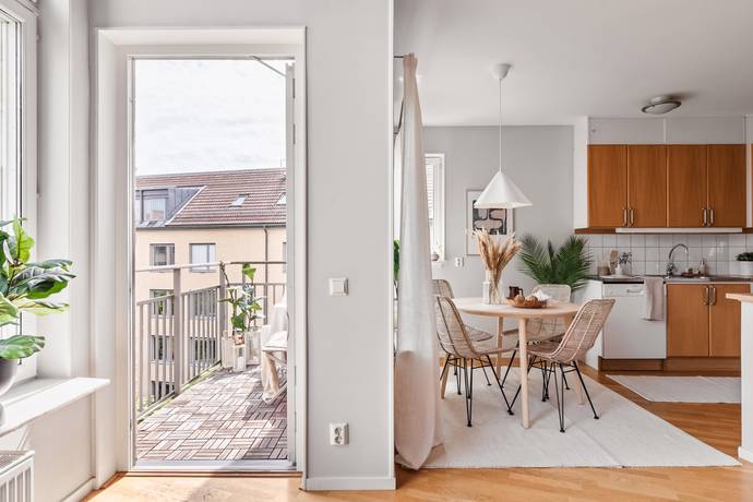 3,5 rum lägenhet på Gustav III:s Boulevard 14, 4 + 5 tr Frösunda, Solna kommun - bild 3