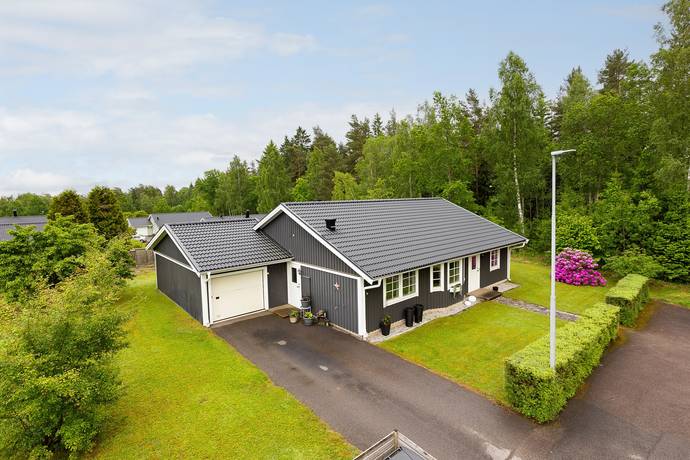 5 rum Lägenhet på Stenbockens gränd 5 Hovmantorp Lessebo kommun - bild 34